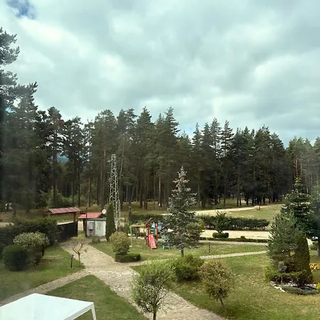 Everwood & Restaurant Hotel 3*
