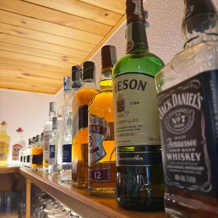 Everwood & Restaurant Hotel