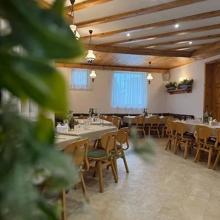 Hotel Everwood & Restaurant 3*