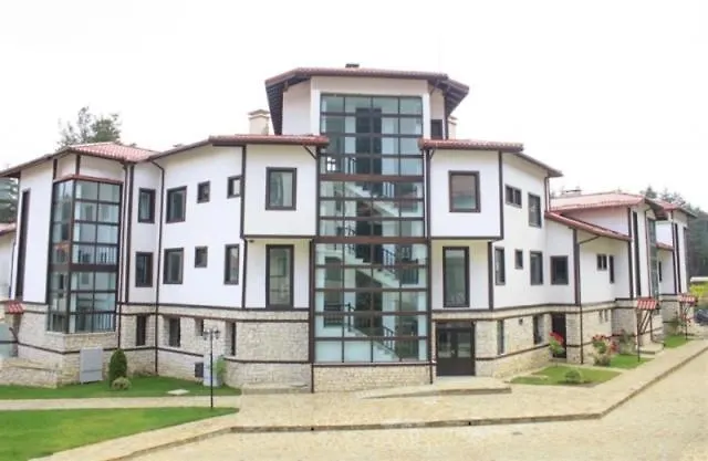 Everwood & Restaurant 3*