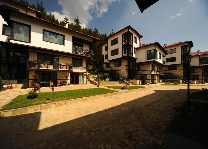 Everwood & Restaurant Govedartsi