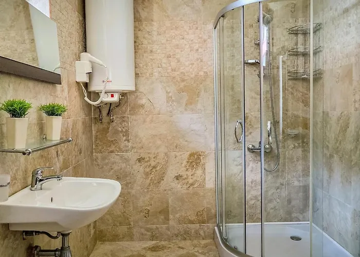 Hotel Everwood & Restaurant