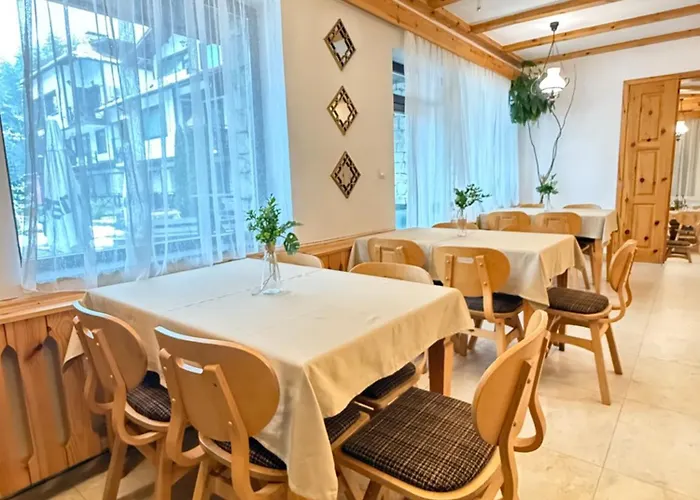 Everwood & Restaurant