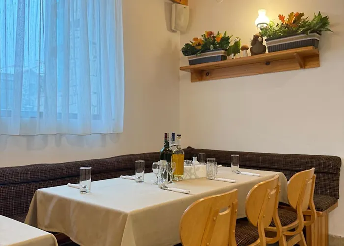 Everwood & Restaurant 3*