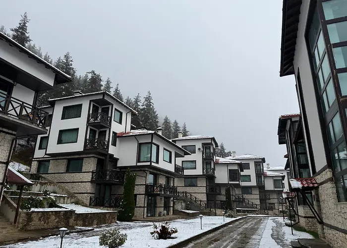 Everwood & Restaurant 3* Govedartsi